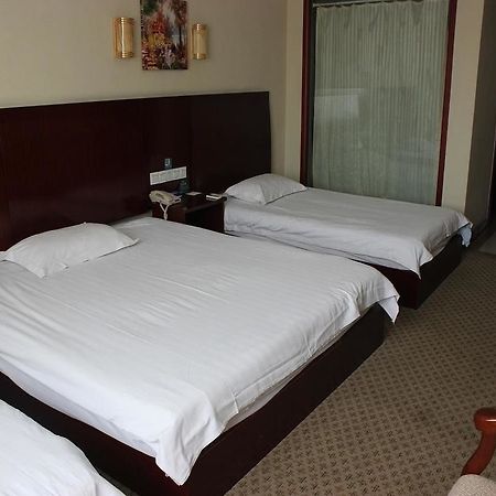 Greentree Inn- Linyi Bus Station Branch Luaran gambar