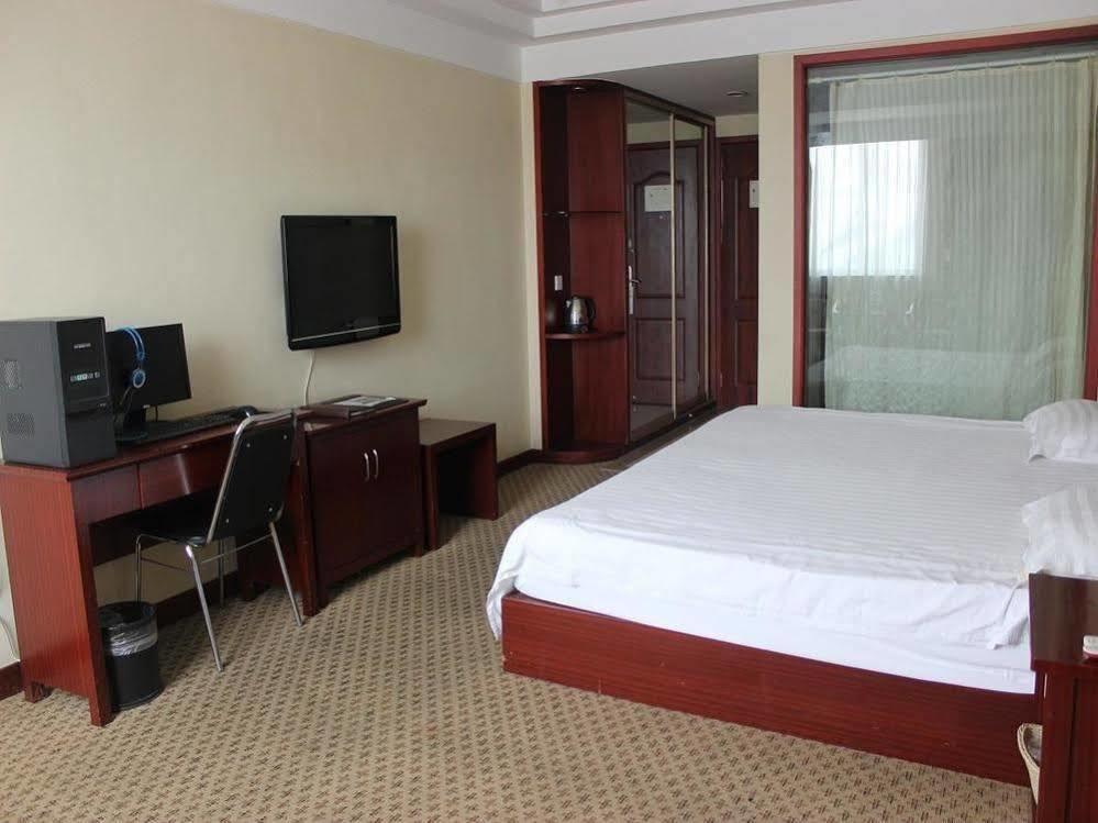 Greentree Inn- Linyi Bus Station Branch Luaran gambar