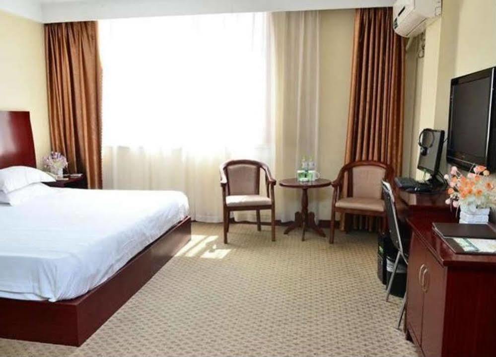 Greentree Inn- Linyi Bus Station Branch Luaran gambar